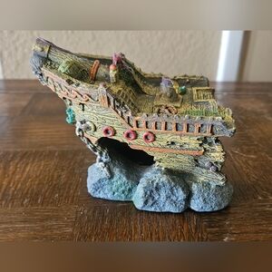 Colorful Shipwreck Fish Tank Decor